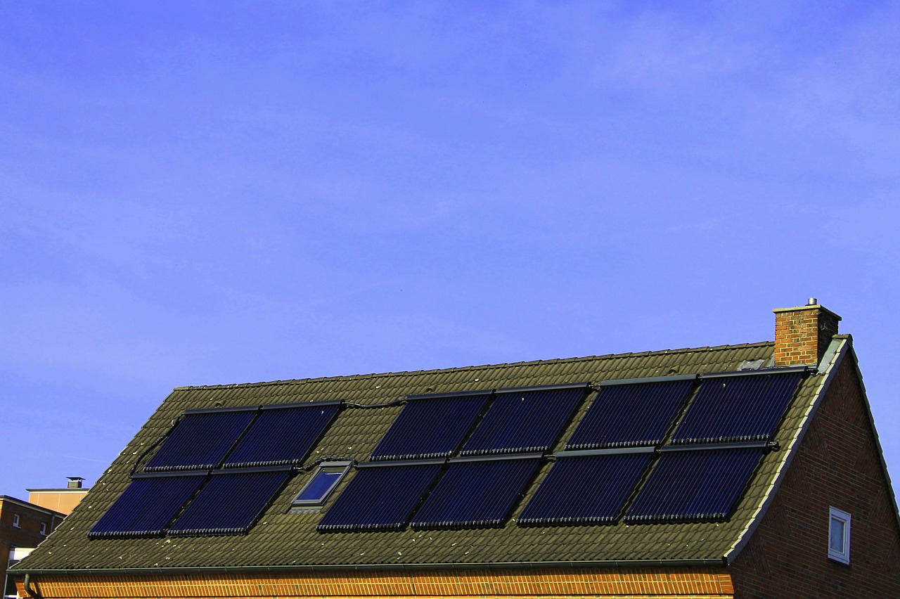 AleaSoft - Photovoltaic selfconsumption solar panels