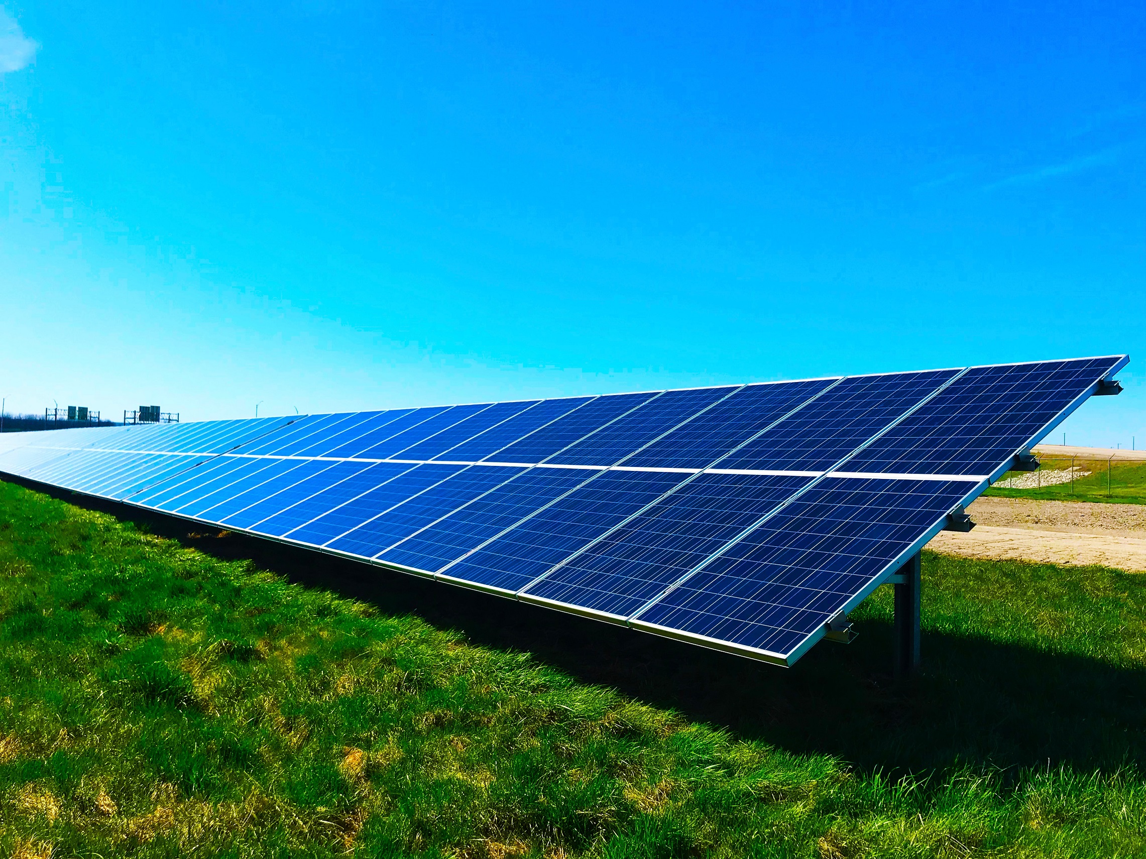 AleaSoft - Paneles solares fotovoltaica